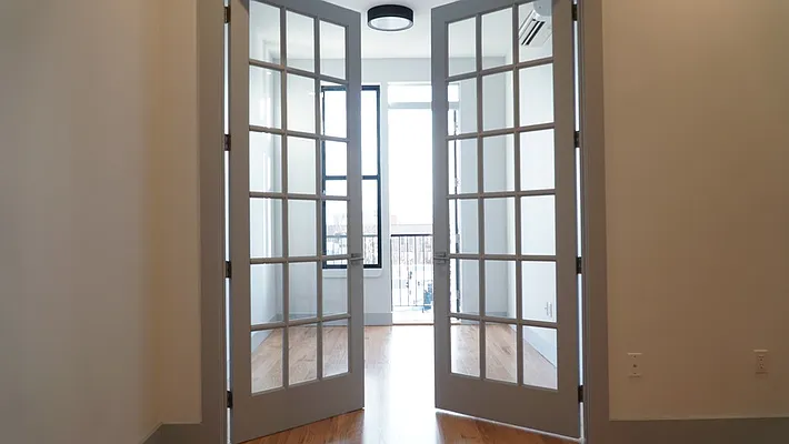 Rented by Bold New York | media 2