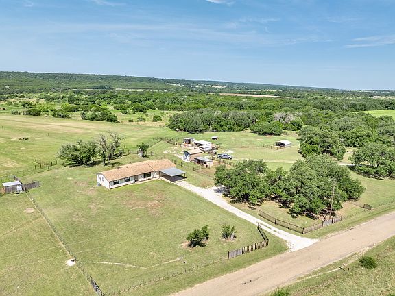 2nd image of 2517 County Road 4240