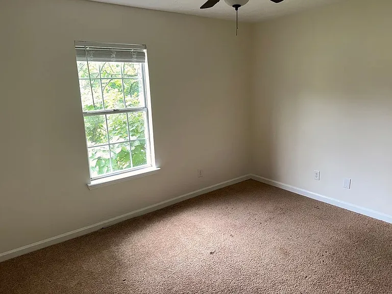 27 Hidden Valley Dr — Photo 13