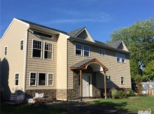 175 Blacksmith Rd, Levittown, NY 11756