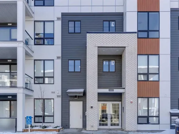15 N Sage Meadows Lndg NW #6311, Calgary, AB T3P 1E5