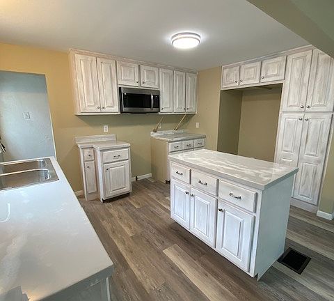 4th image of 2164 Penguin Ave #1