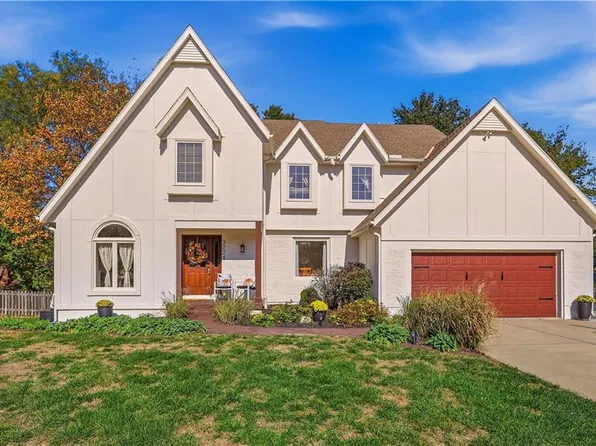 3224 W 121st Ter, Leawood, KS 66209