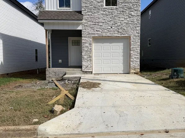 815 Gracey Ave, Clarksville, TN 37040