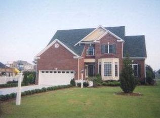 105 Magens Ct, Swansboro, NC 28584