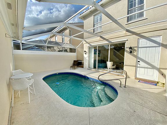 4th image of 15325 Laughing Gull Ln #1