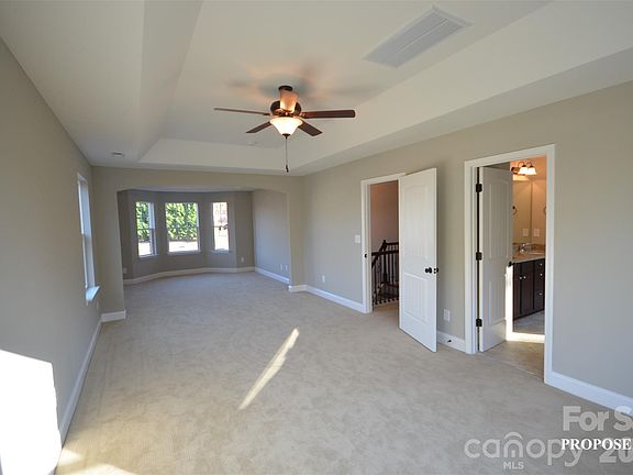 4th image of 174 Northlake Dr