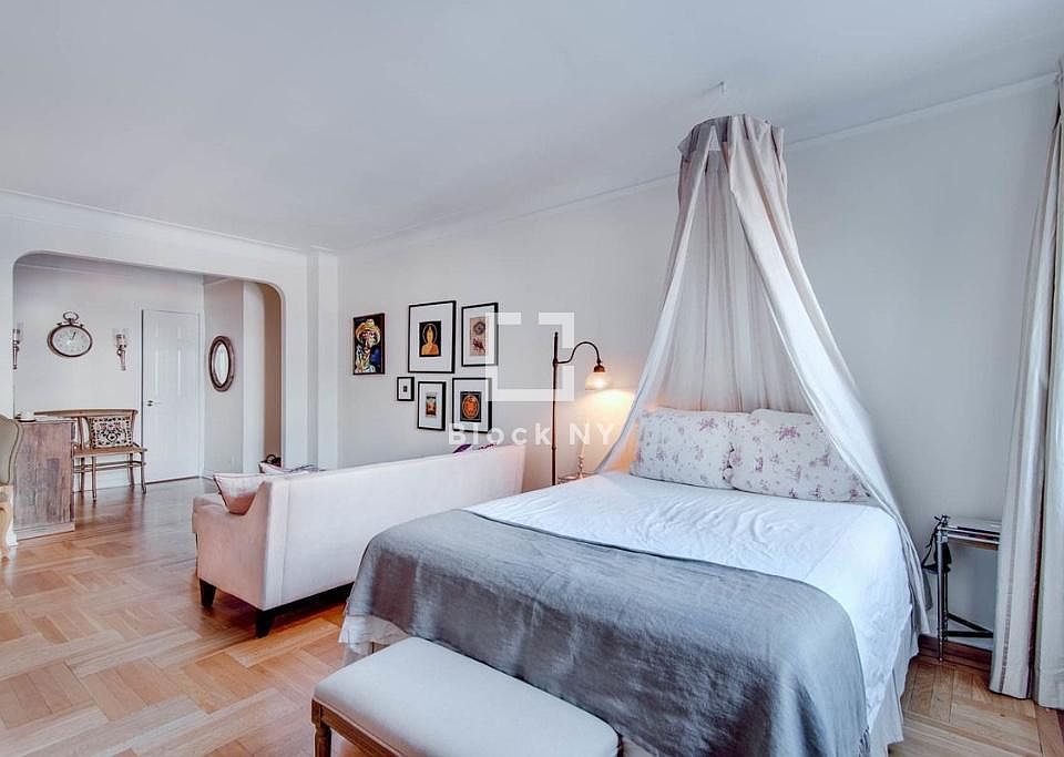 1st image of 111 Greenwich Ave #4C