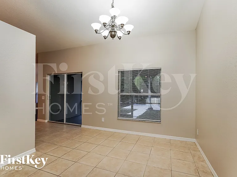 2508 NW 7th St — Photo 4