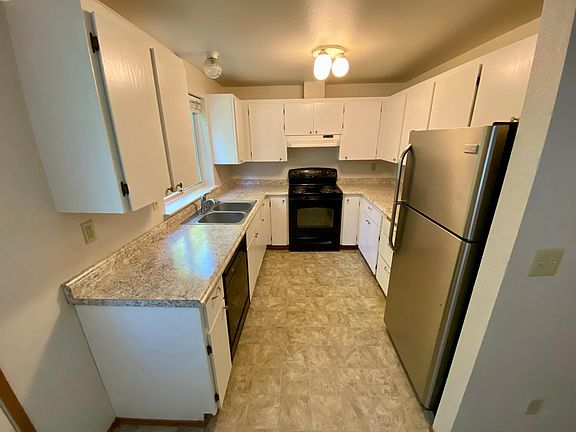 4th image of 9917 148th Street Ct E