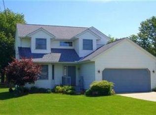 415 Carson Ave, Grand River, OH 44045