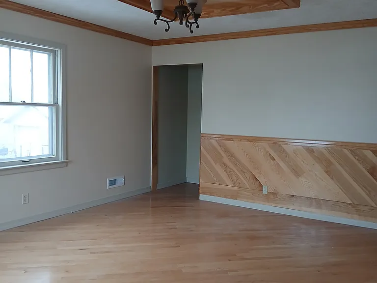 3307 Hikes Ln — Photo 4