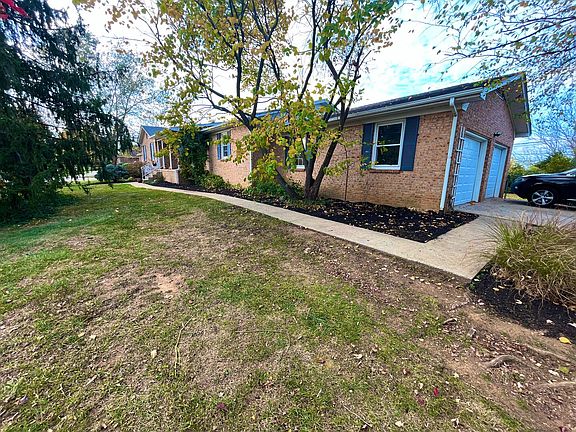 4th image of 300 Corbitt Dr