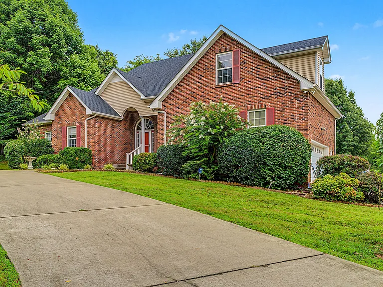 2410 Dunbar Rd — Photo 3