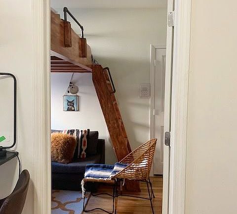 4th image of 3234 41st St APT 3A