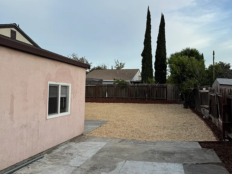 22 Merrimac Pl — Photo 35