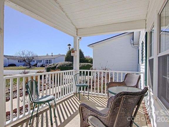 2nd image of 630 Paisley Ct
