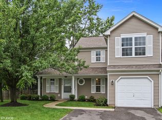 2424 Aspen Dr, Woodstock, IL 60098