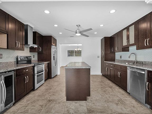 5th image of 7705 SW 139th Ter