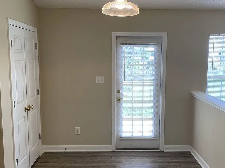 4924 Aldersbrook Dr — Photo 7