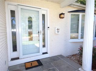 44 Gail Dr, New Rochelle, NY 10805