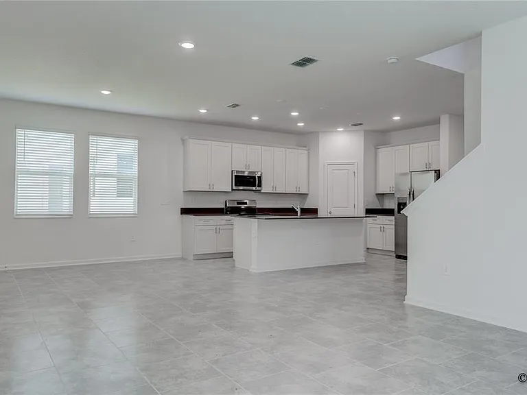 2207 Sweet Honey Ln — Photo 21