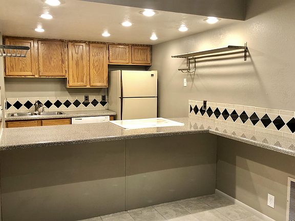 5th image of 4830 S Highland Cir APT 309