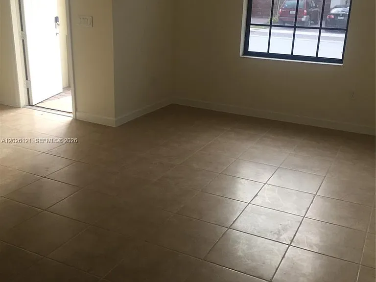 9307 W 33rd Way — Photo 3