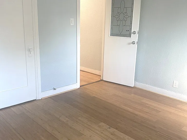 1608 W 35th St #1610-1/2 — Photo 3