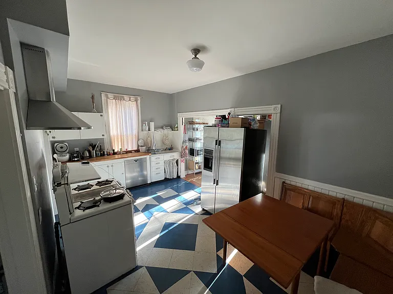 2124 SE Salmon St — Photo 6