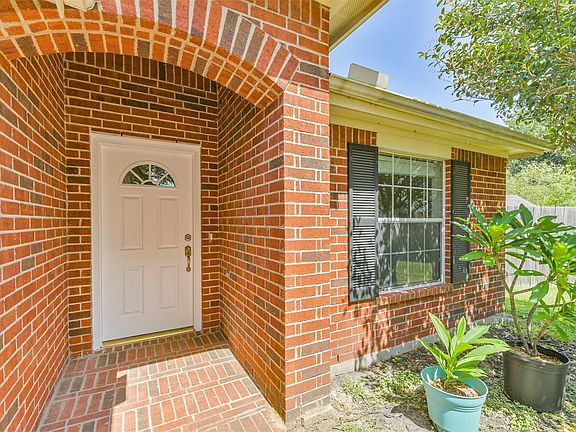 5th image of 11806 Piney Way Ln
