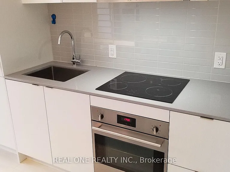 88 Harbour St #2108 — Photo 34