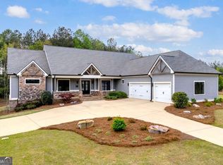 2499 Rivers Edge Dr, Bogart, GA 30622