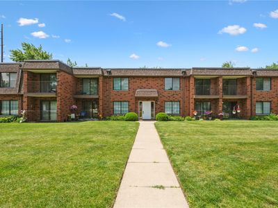 5711 Golden Ct NE APT 44, Cedar Rapids, IA, 52402