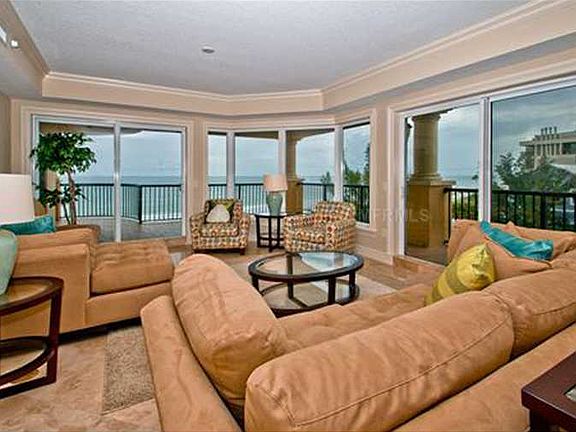 4th image of 19640 Gulf Blvd APT 402