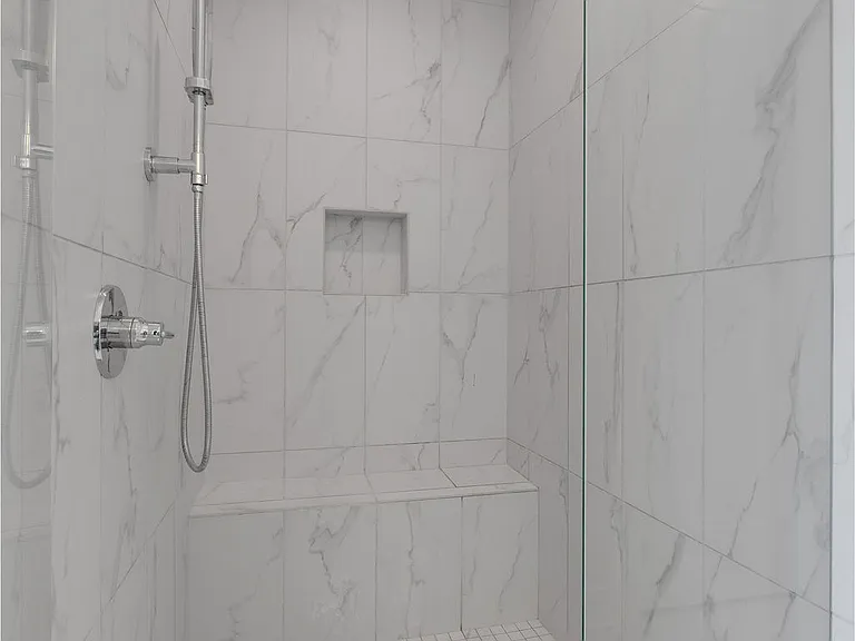 608 Hagan St — Photo 18