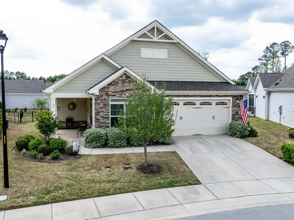 37 Blue Spruce Circle, Clayton, NC 27527