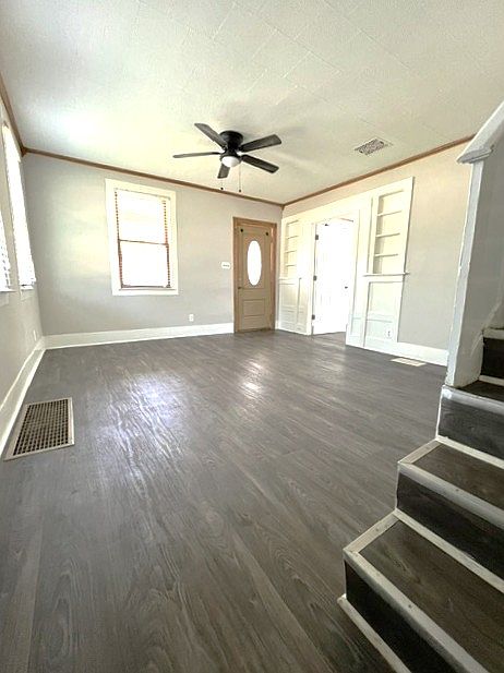 1st image of 218 N 3rd St