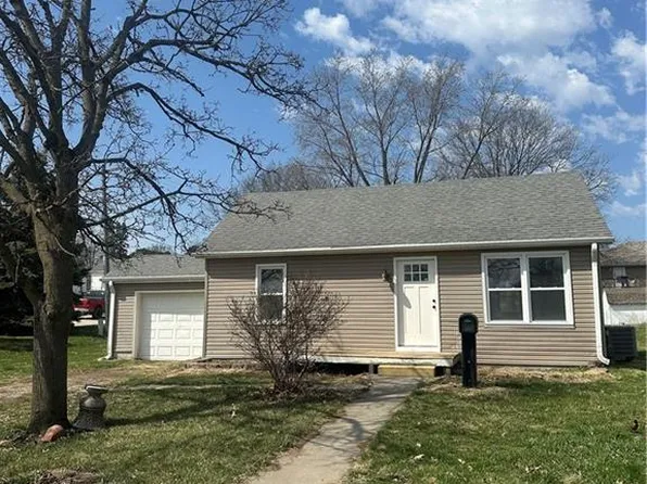 106 N Mattie St, Maryville, MO 64468