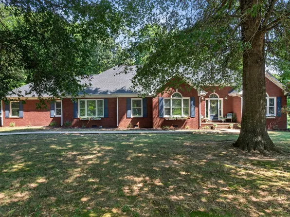 145 E Laurel Ave, McMinnville, TN 37110
