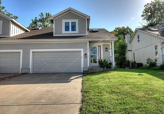 2nd image of 8209 NW Bradford Ct