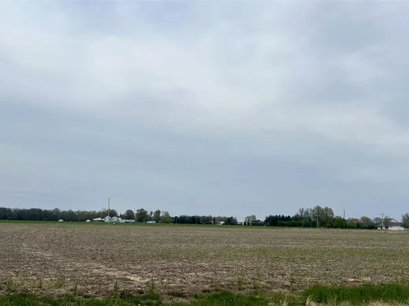 10971 Platinum Ln, Mascoutah, IL 62258