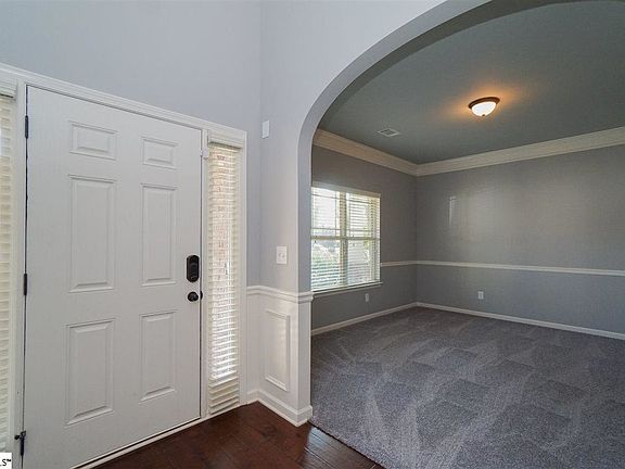 3rd image of 260 Dairwood Dr