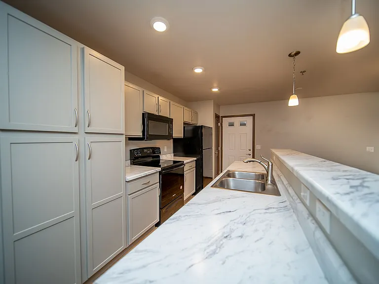 4822 S Hosta Ave — Photo 4