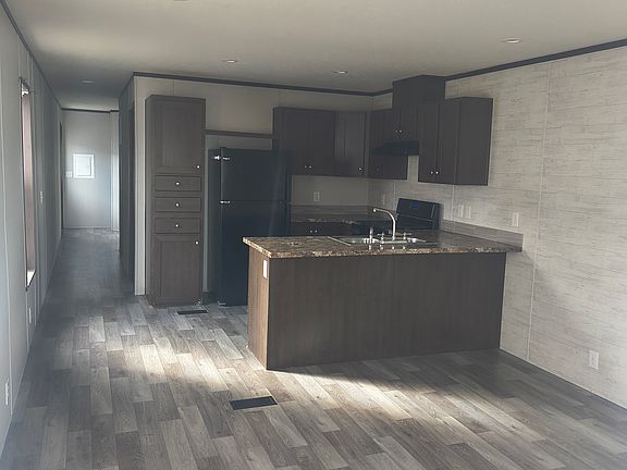 2nd image of 245 SE 29th St #D9