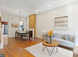 221 Carpenter St, Philadelphia, PA 19147