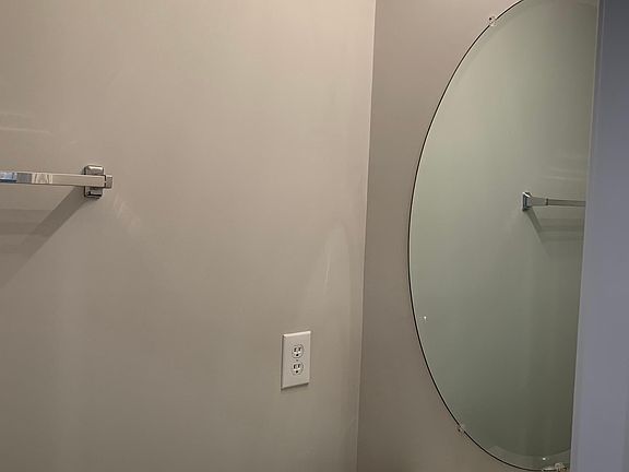 5th image of 113 Goldfinch Ave