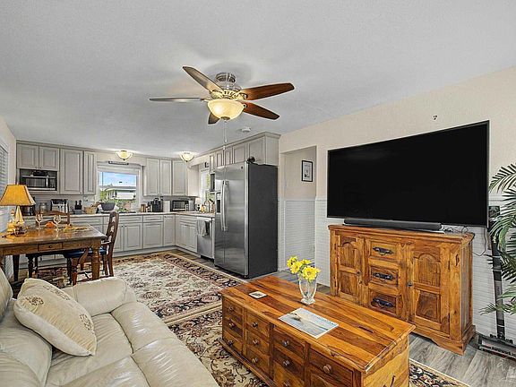 4th image of 5411 Japonica Ave