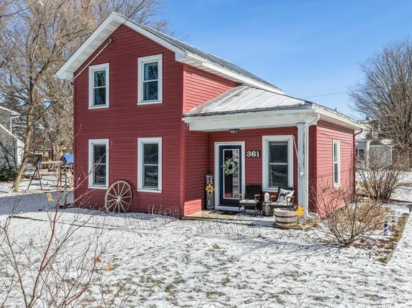 361 Main St, Wrightstown, WI 54180