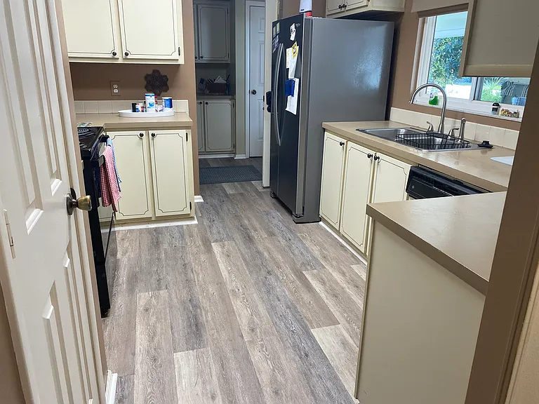 1411 W Schwartz Blvd — Photo 15